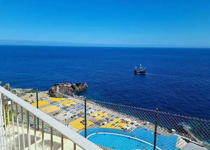 A Dream On The Cliff *